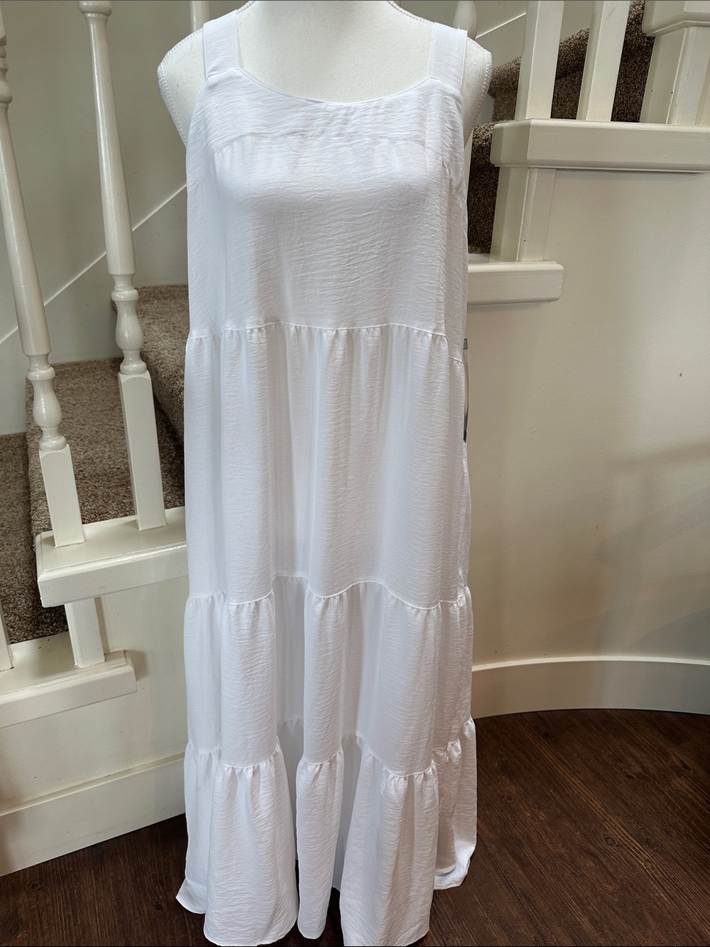 White Tiered Maxi Dress for Women - Picture 2 of 6
